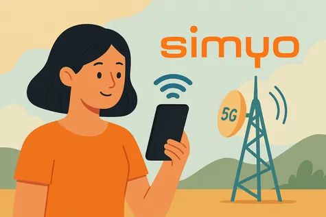 Mujer sonriendo mientras mira su móvil, con una torre 5G emitiendo señal y el logo de Simyo flotando sobre ella.